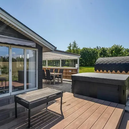 Cozy In With Sauna Knebel