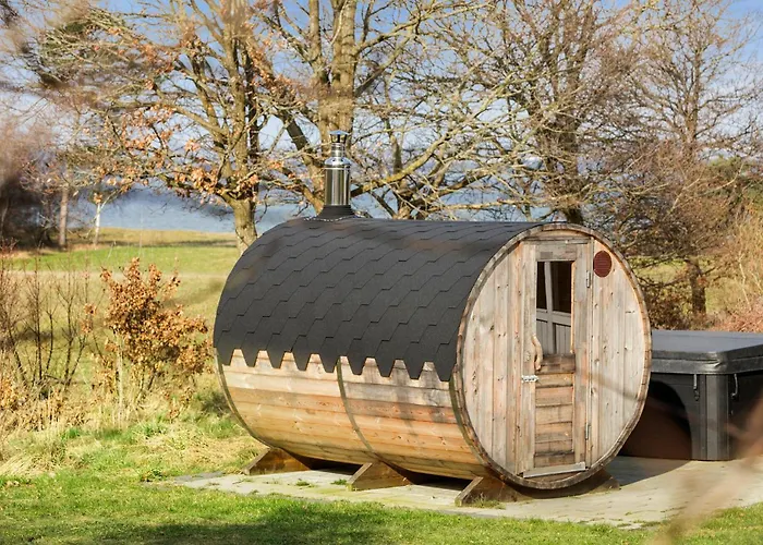 度假居 Cozy In With Sauna 克内贝尔